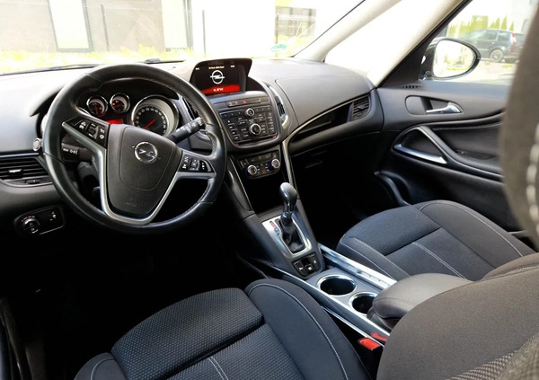 Opel Zafira cena 40900 przebieg: 182480, rok produkcji 2015 z Gniezno małe 232